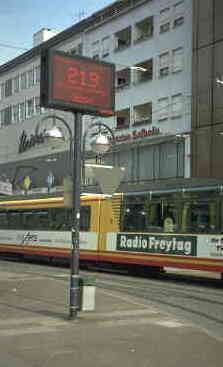 Anzeiges&auml;ule f&uuml;r Ozonwerte in Karlsruhe